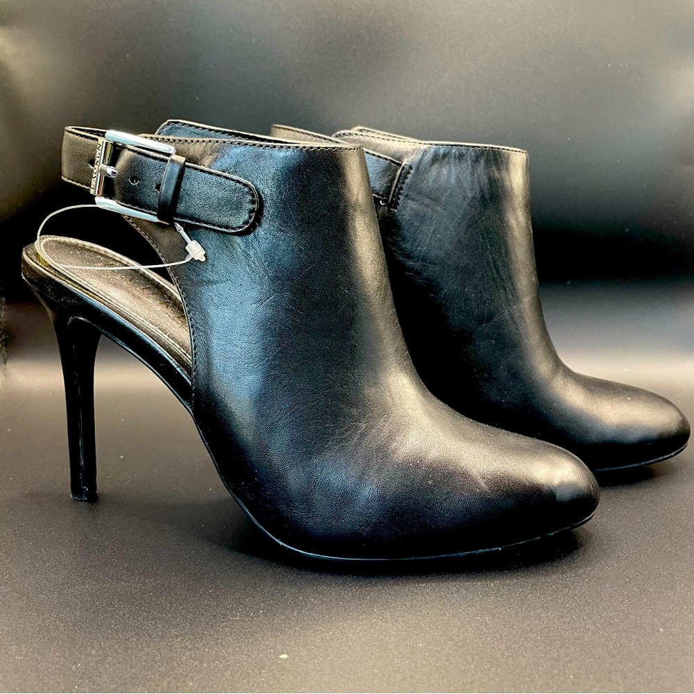 Lauren by Ralph Lauren “Rayna” Black Slingback Heels in size 5M - Picture 1 of 9